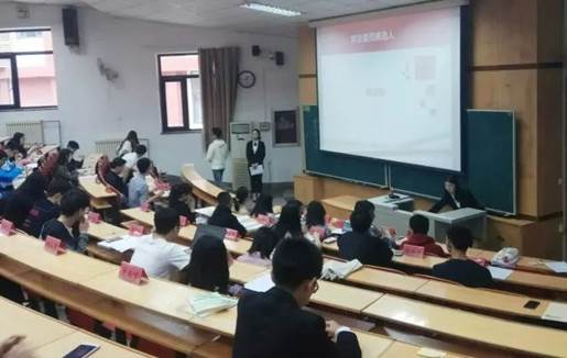 中国政法大学商学院本科生一届十七任学生委员选举大会顺利举办